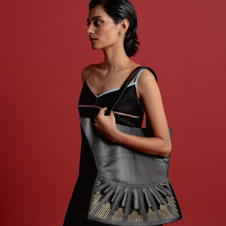 Urumi Tote in Black - Econock