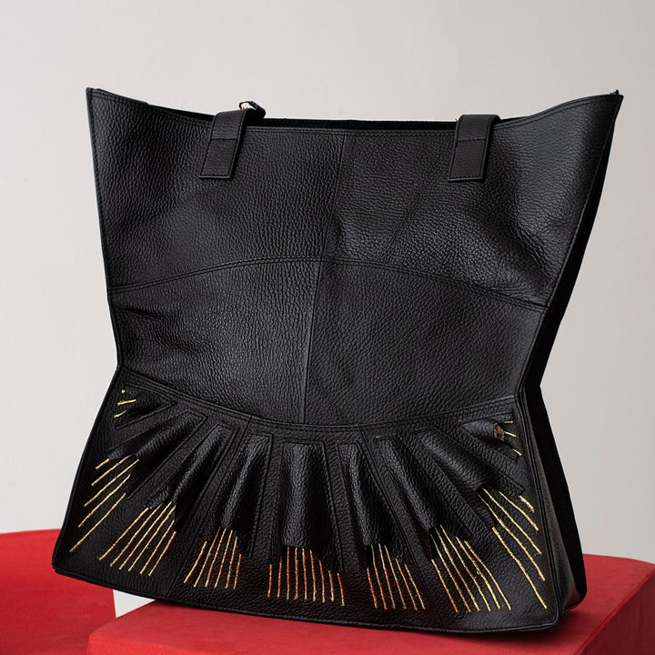 Urumi Tote in Black - Econock